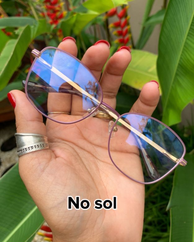 Óculos Safira- MUDA DE COR NO SOL